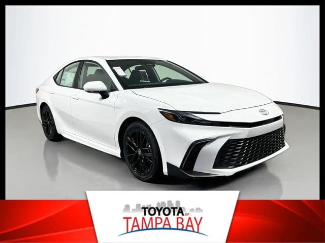 2026 Toyota Camry SE — photo 1 of 33