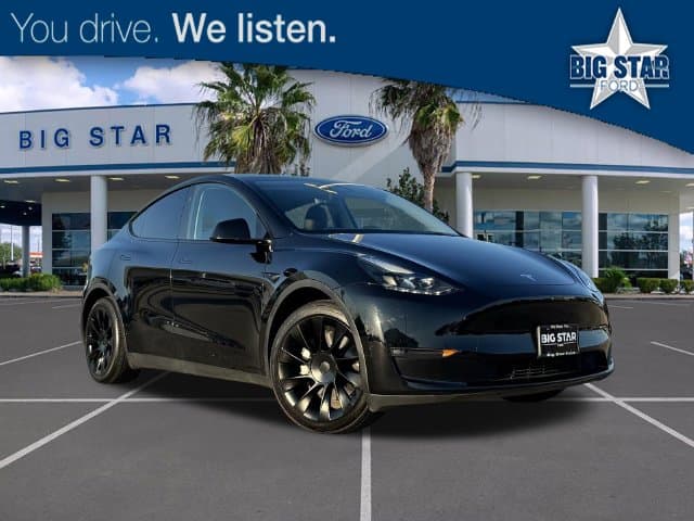 2023 Tesla Model Y Long Range — photo 1 of 25