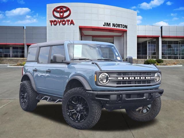 2022 Ford Bronco Black Diamond — photo 1 of 33
