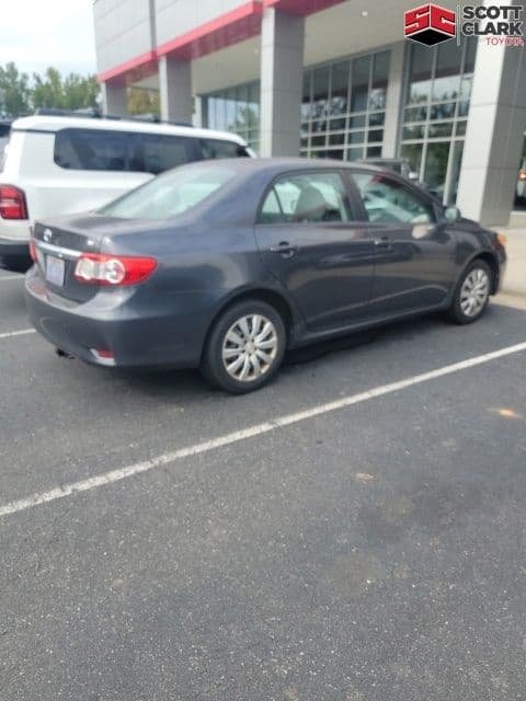 2012 Toyota Corolla LE — photo 1 of 13