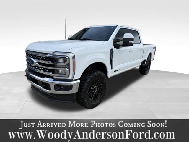 2023 Ford Super Duty F-250 SRW LARIAT — photo 1 of 13