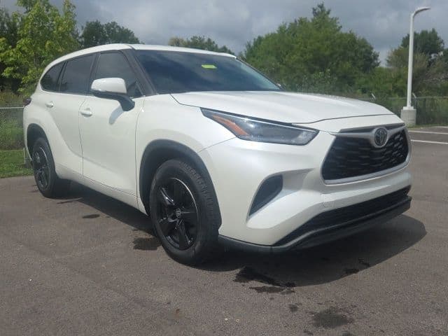2021 Toyota Highlander L — photo 1 of 43