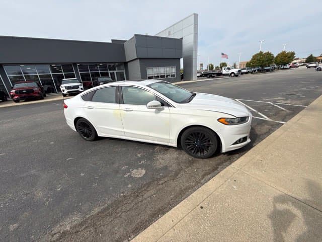 2014 Ford Fusion SE — photo 1 of 24