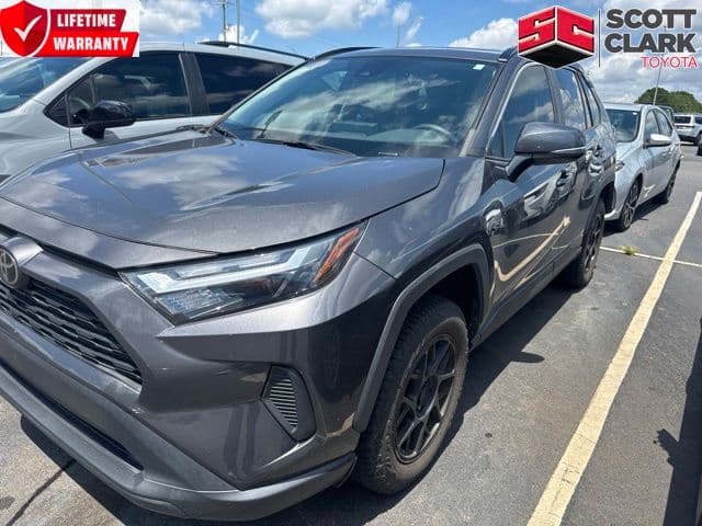 2023 Toyota RAV4 XLE — photo 1 of 11