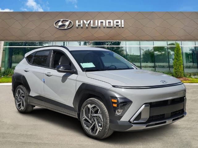 2027 Hyundai Kona SEL Premium — photo 1 of 18