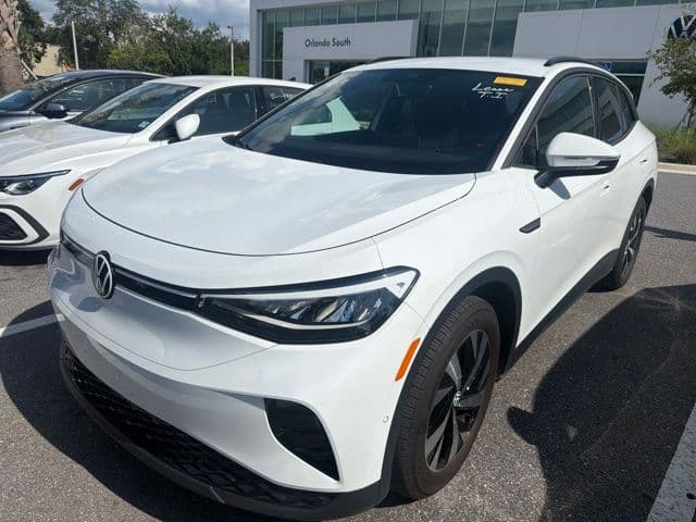 2023 Volkswagen ID.4 Pro — photo 1 of 24