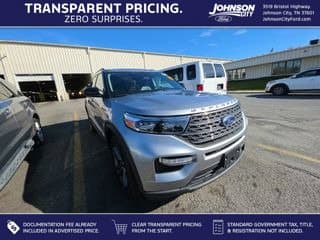 2023 Ford Explorer XLT — photo 1 of 33
