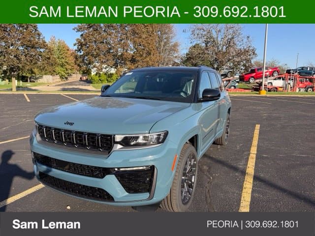 2027 Jeep Grand Cherokee Summit — photo 1 of 4