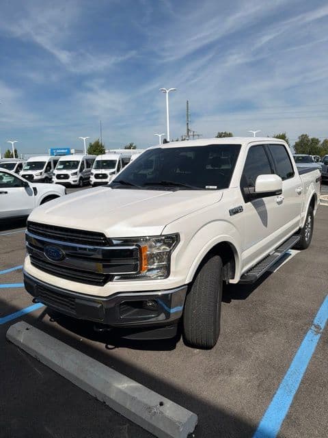 2019 Ford F-150 LARIAT — photo 1 of 16