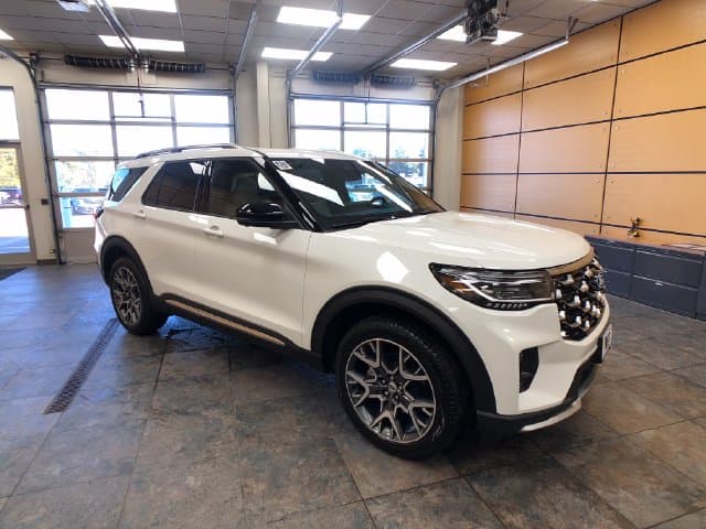 2027 Ford Explorer Platinum — photo 1 of 23