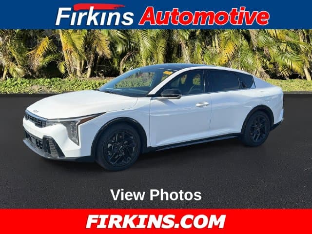 2025 Kia K4 GT-Line Turbo — photo 1 of 12