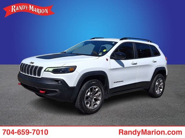 2022 Jeep Cherokee Trailhawk — photo 1 of 32