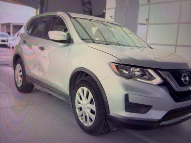 2017 Nissan Rogue S — photo 1 of 12
