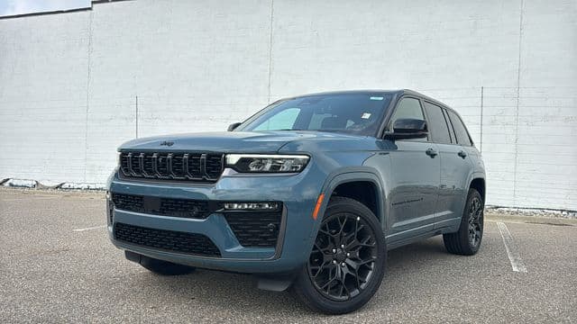 2026 Jeep Grand Cherokee Summit — photo 1 of 30