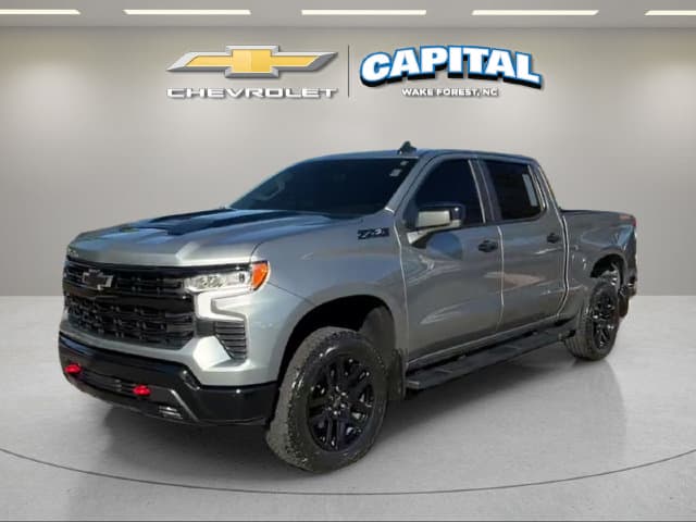2026 Chevrolet Silverado 1500 LT Trail Boss — photo 1 of 40