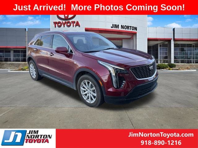 2020 Cadillac XT4 FWD Luxury — photo 1 of 13
