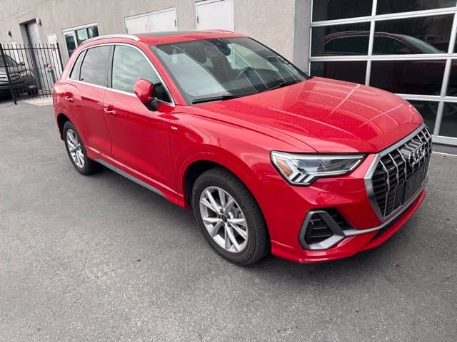 2024 Audi Q3 Premium — photo 1 of 20