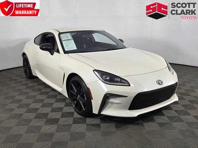 2025 Toyota GR86 Premium — photo 1 of 27