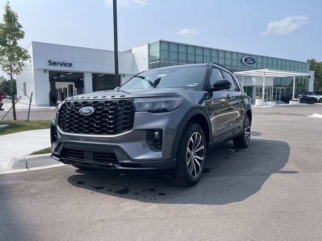 2026 Ford Explorer ST-Line — photo 1 of 52