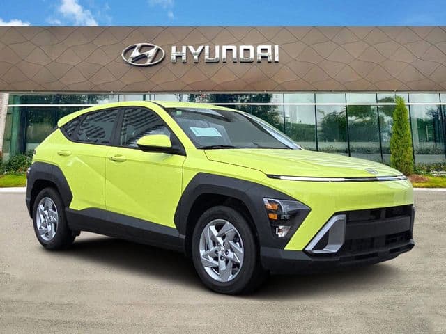 2027 Hyundai Kona SE — photo 1 of 17