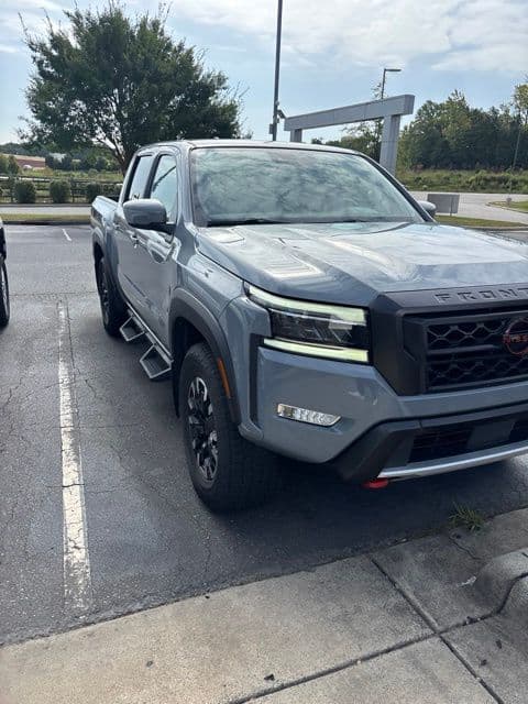 2024 Nissan Frontier PRO-4X — photo 1 of 6