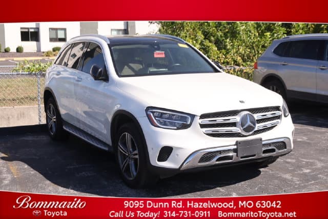 2021 Mercedes-Benz GLC GLC 300 — photo 1 of 5