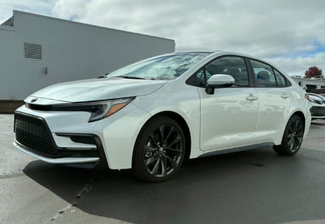 2026 Toyota Corolla XSE — photo 1 of 3