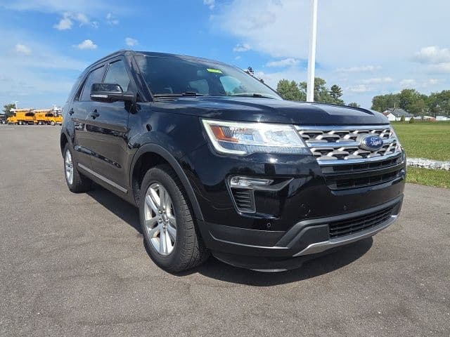 2018 Ford Explorer XLT — photo 1 of 45