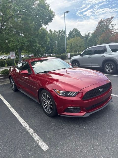 2015 Ford Mustang EcoBoost Premium — photo 1 of 8