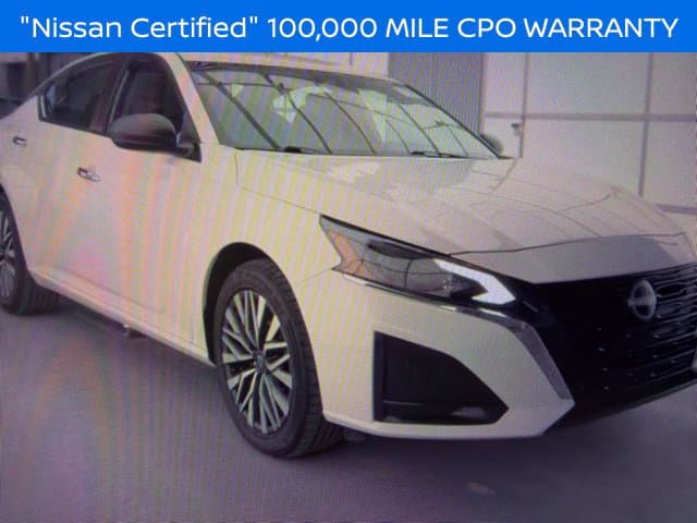 2025 Nissan Altima SV — photo 1 of 12