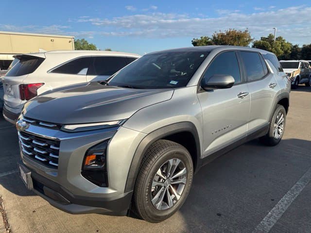 2026 Chevrolet Equinox FWD LT — photo 1 of 10