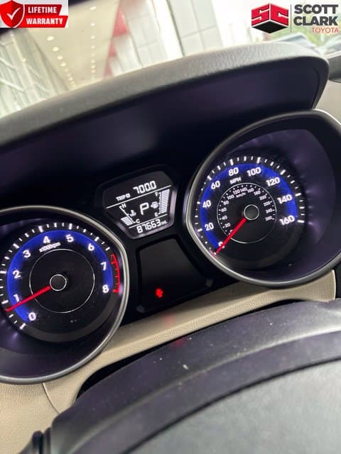 2016 Hyundai Elantra SE — photo 1 of 13