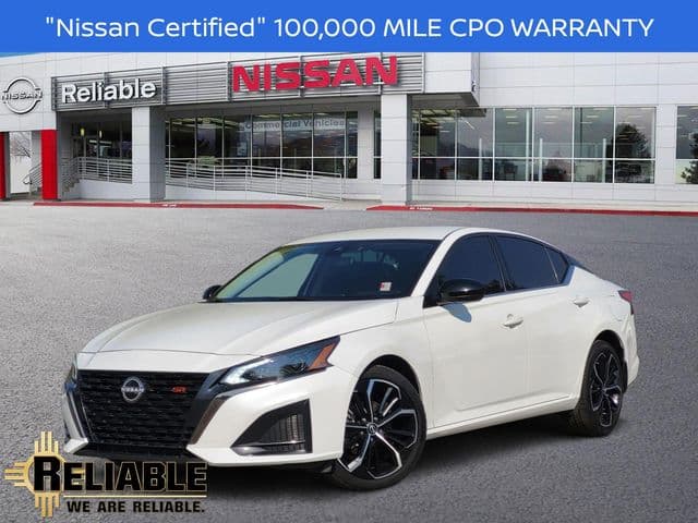 2023 Nissan Altima 2.5 SR — photo 1 of 29