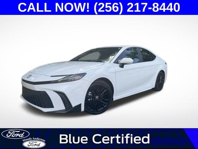 2025 Toyota Camry SE — photo 1 of 27
