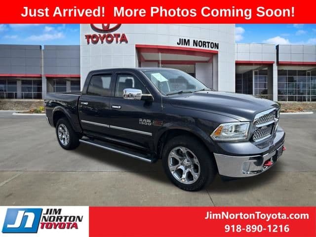 2015 RAM 1500 Laramie — photo 1 of 13