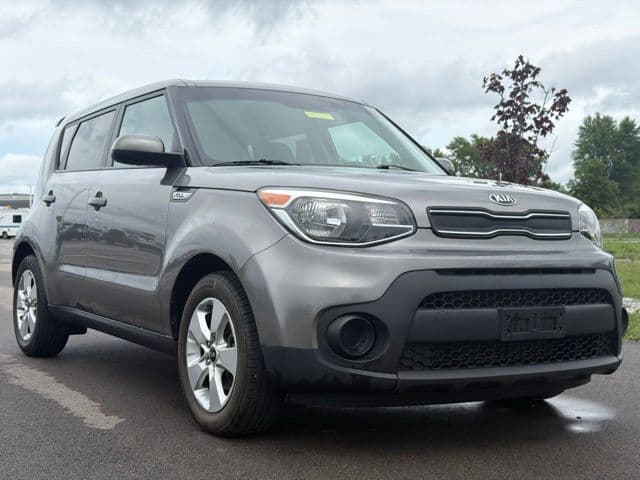 2017 Kia Soul Base — photo 1 of 36