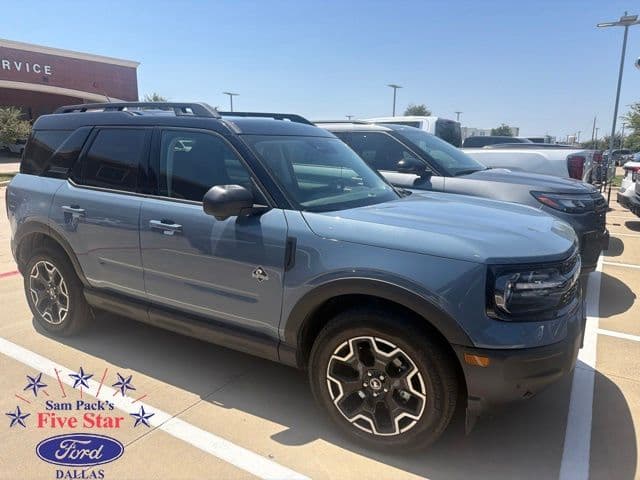 2025 Ford Bronco Sport Outer Banks — photo 1 of 6