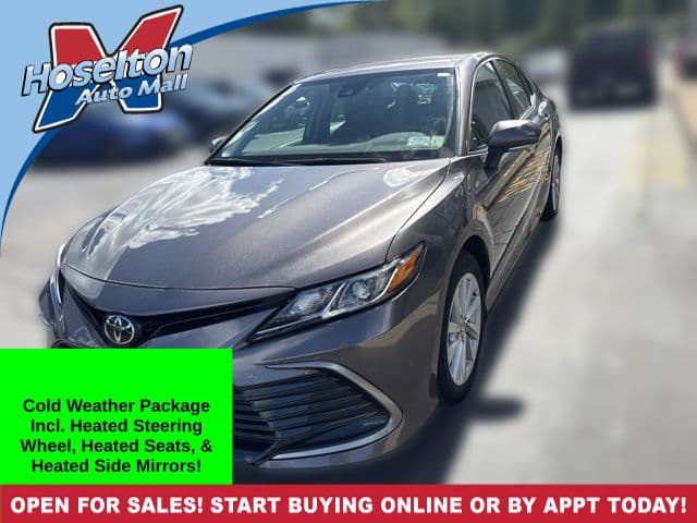 2024 Toyota Camry LE — photo 1 of 2