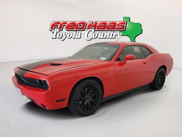 2010 Dodge Challenger SE — photo 1 of 21