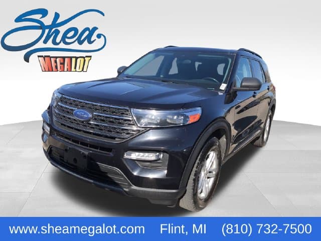 2023 Ford Explorer XLT — photo 1 of 9