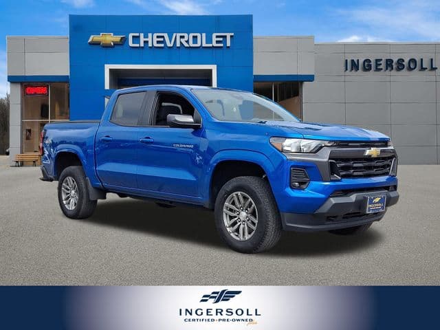 2023 Chevrolet Colorado 4WD LT — photo 1 of 34