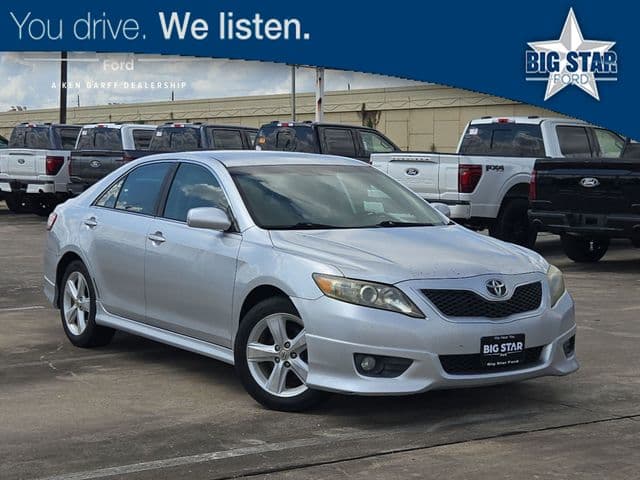 2011 Toyota Camry SE — photo 1 of 47