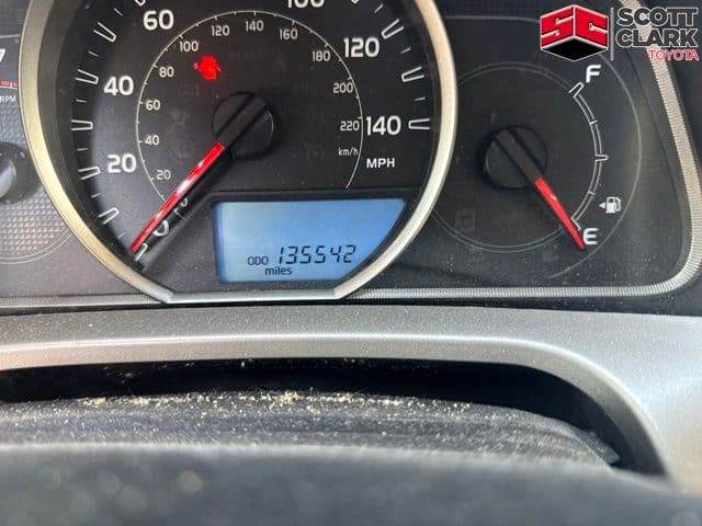 2014 Toyota RAV4 XLE — photo 1 of 10