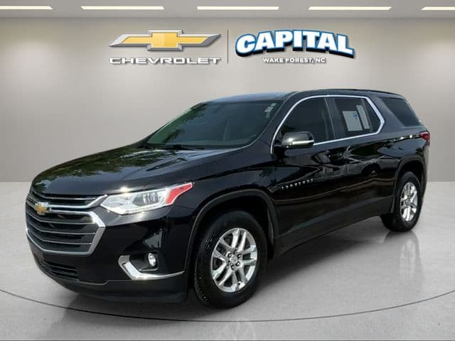 2020 Chevrolet Traverse LT — photo 1 of 40