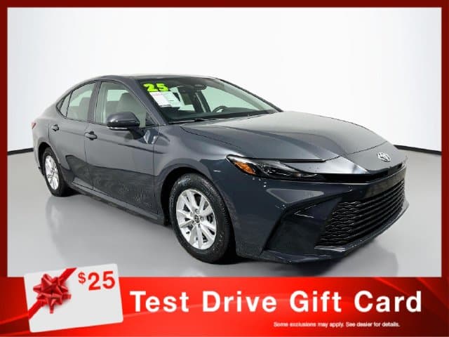 2025 Toyota Camry LE — photo 1 of 33