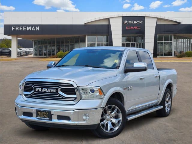 2017 RAM 1500 Base — photo 1 of 31