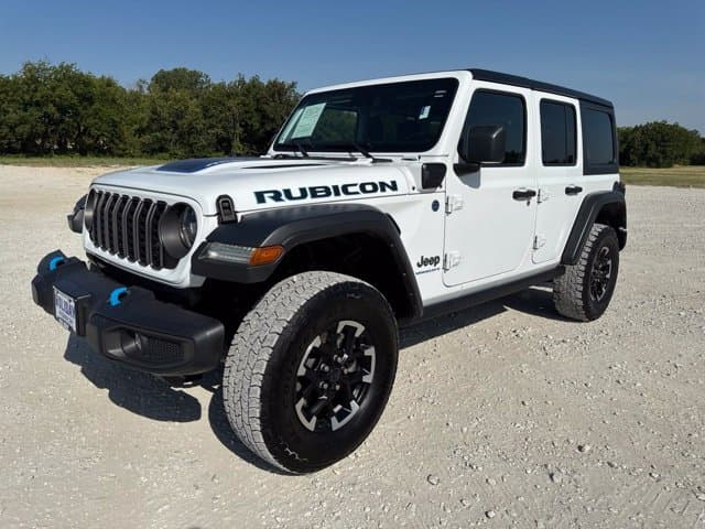 2024 Jeep Wrangler Base — photo 1 of 25