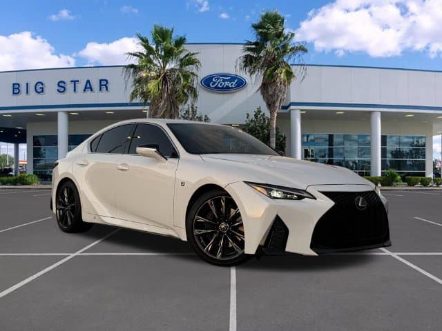 2022 Lexus IS Base — photo 1 of 32