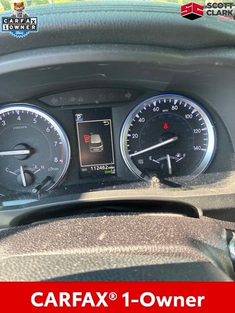 2018 Toyota Highlander SE — photo 1 of 10
