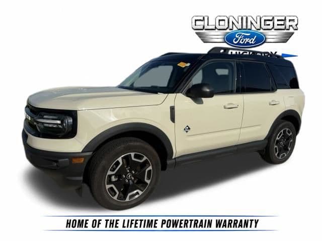 2024 Ford Bronco Sport Outer Banks — photo 1 of 27